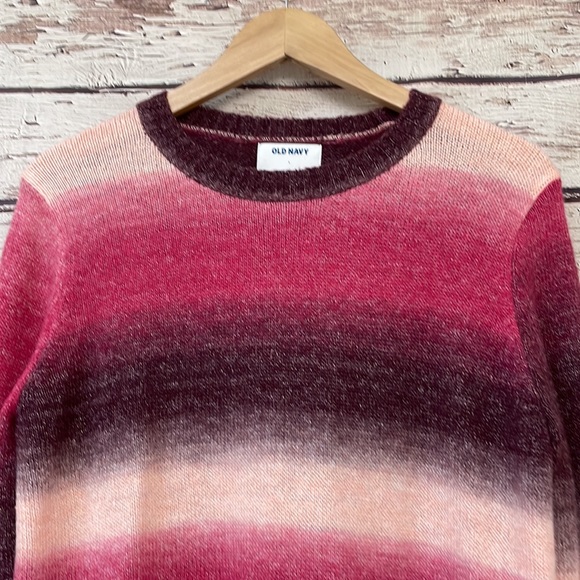 Old Navy Women's Sweater - Picture 2 of 6